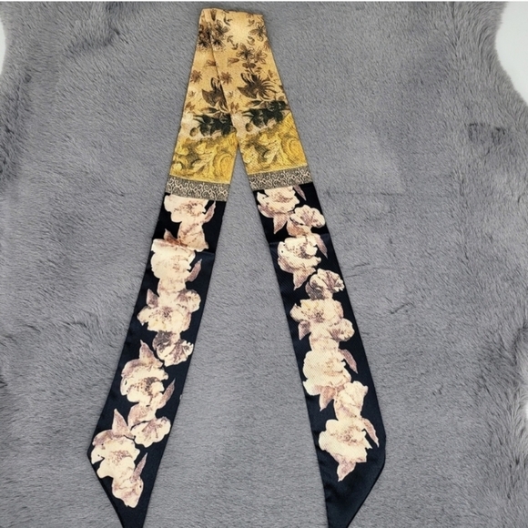 New Flowers Print Silk Skinny Scarf Twilly - Picture 3 of 5